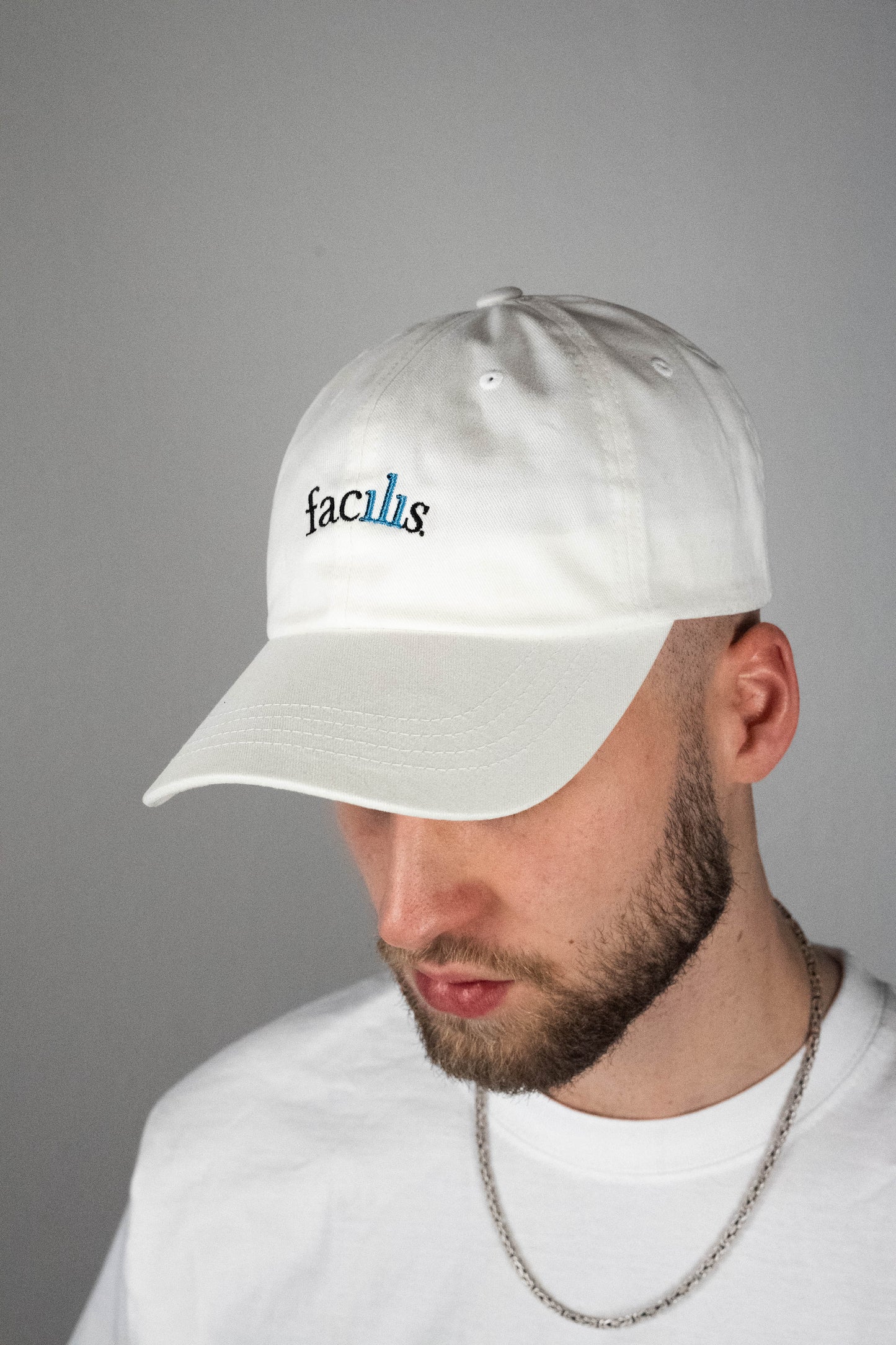 "facilis" cap small- white